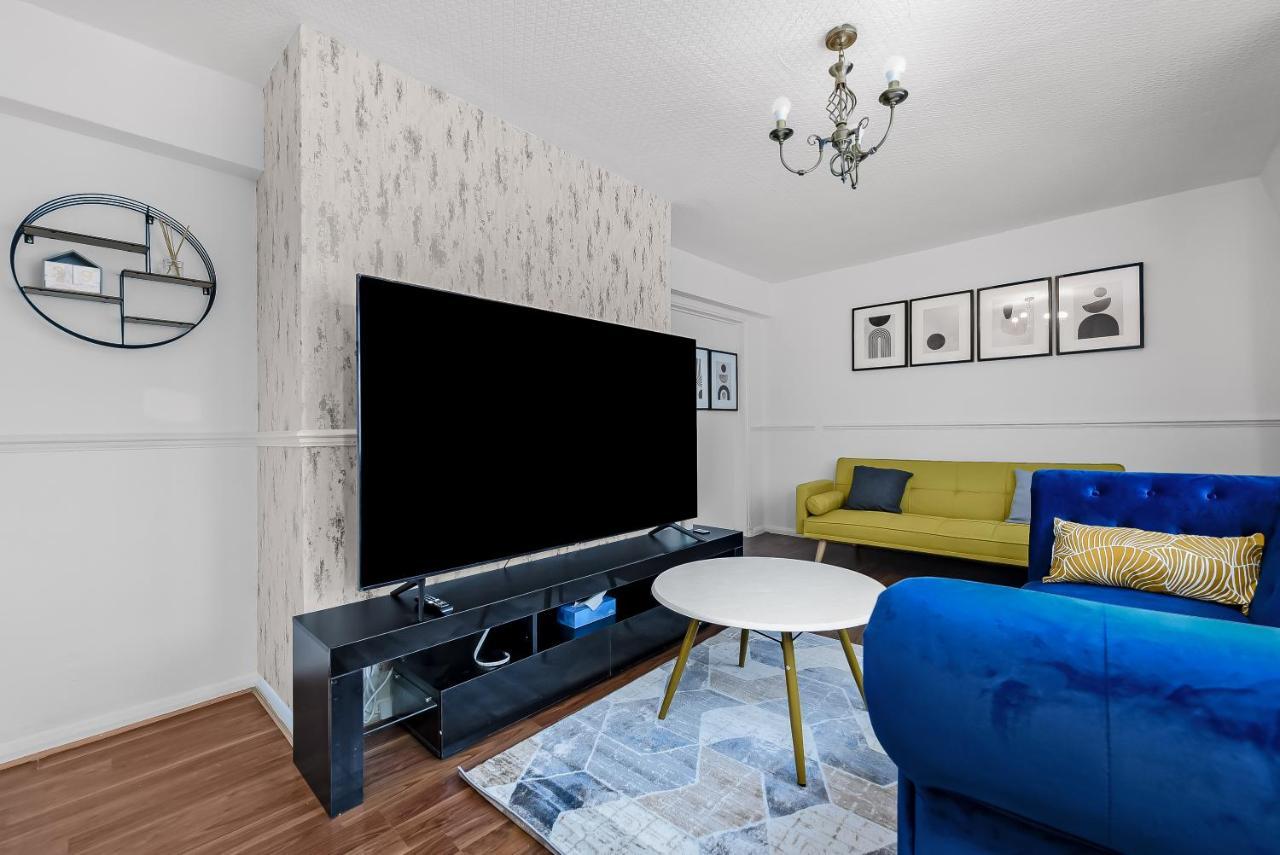 לונדון Stylish Excel 3 Bedroom Flat מראה חיצוני תמונה