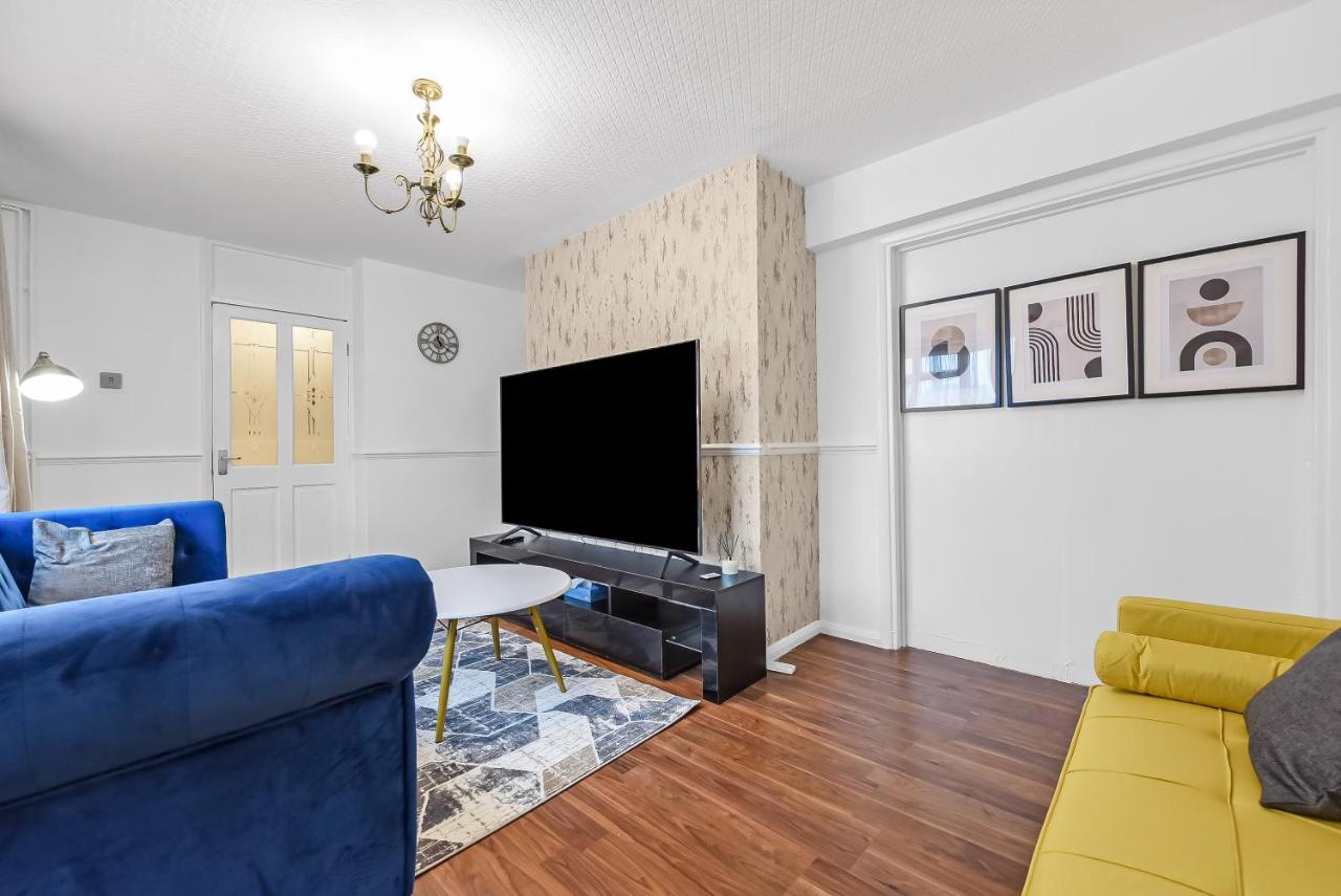 לונדון Stylish Excel 3 Bedroom Flat מראה חיצוני תמונה